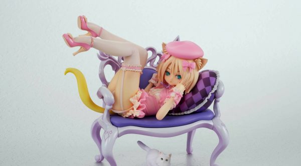 Fluffy Cat and Chair 1/8