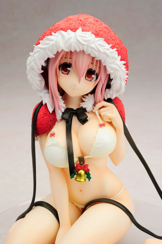 SoniComi (Super Sonico) Complete Figure 1/7 - Santa, Swimsuit ver. / SoniAni аниме фигурка