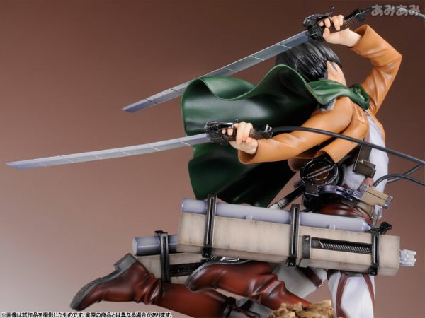 Levi - Attack on Titan [1/8 Complete Figure]