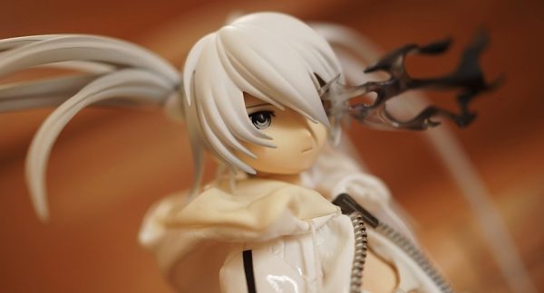 Black Rock Shooter ~ White Ver. ~ 1/6 Complete Figure