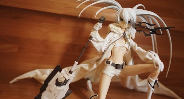 Black Rock Shooter ~ White Ver. ~ 1/6 Complete Figure