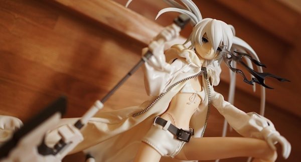 Black Rock Shooter ~ White Ver. ~ 1/6 Complete Figure