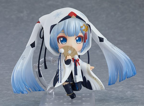 Nendoroid 850. Snow Miku: Crane Priestess Ver.