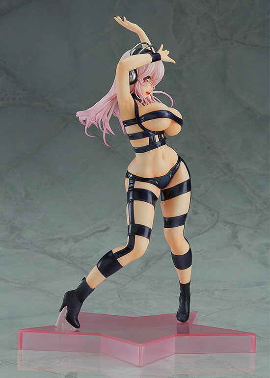 Super Sonico HOT LIMIT Ver. - T.M.Revolution/Super Sonico [1/7 Complete Figure]