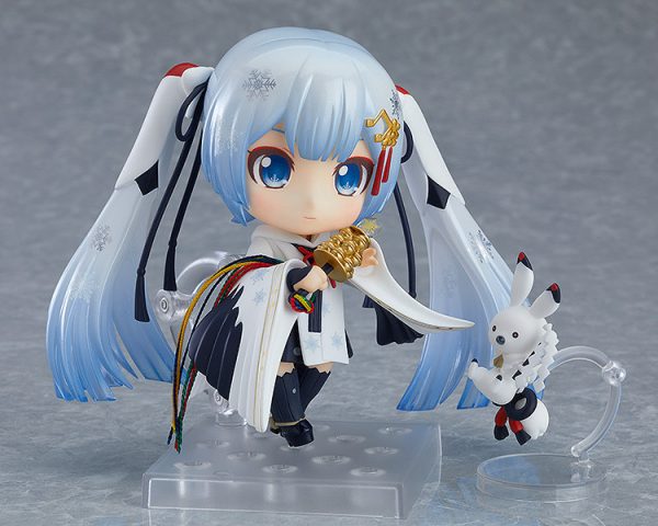 Nendoroid 850. Snow Miku: Crane Priestess Ver.