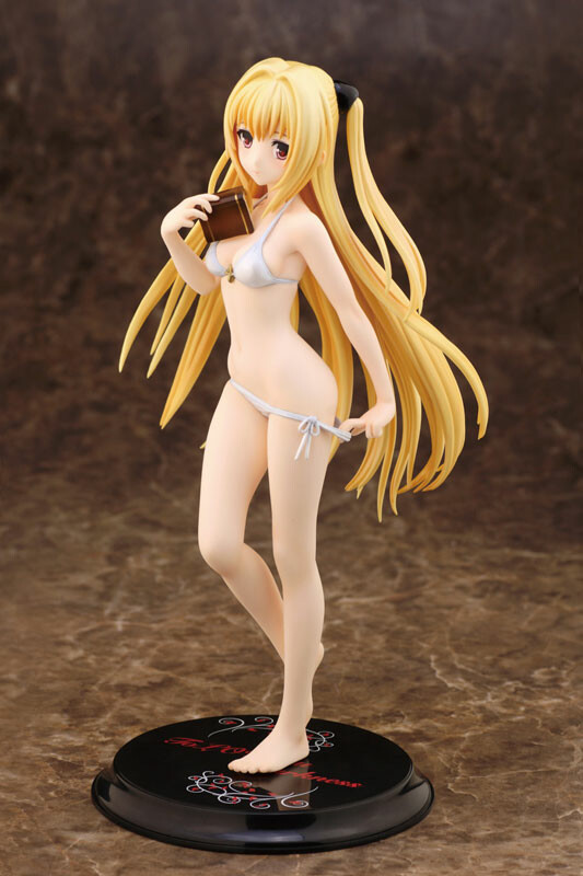 Golden Darkness White Swimsuit ver. [To Love-Ru Darkness] [1/7 Complete Figure]