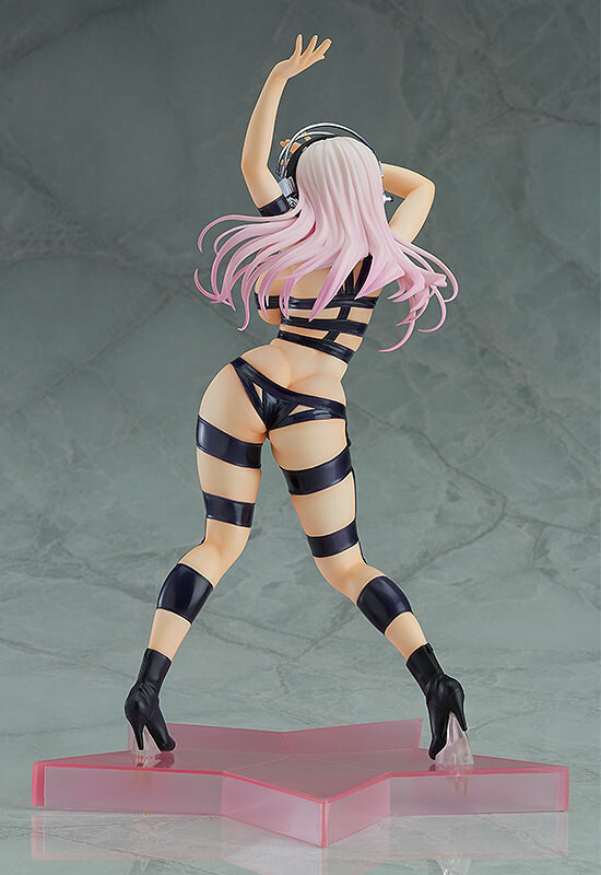 Super Sonico HOT LIMIT Ver. - T.M.Revolution/Super Sonico [1/7 Complete Figure]