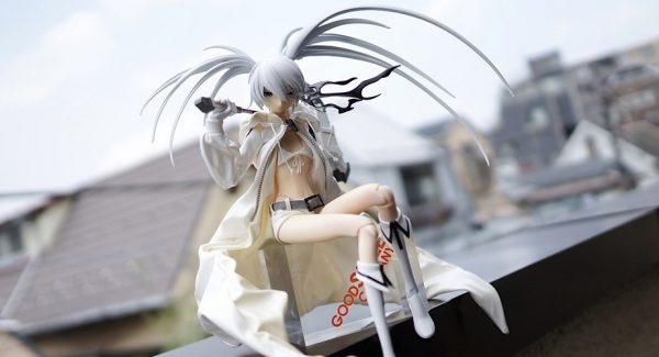 Black Rock Shooter ~ White Ver. ~ 1/6 Complete Figure