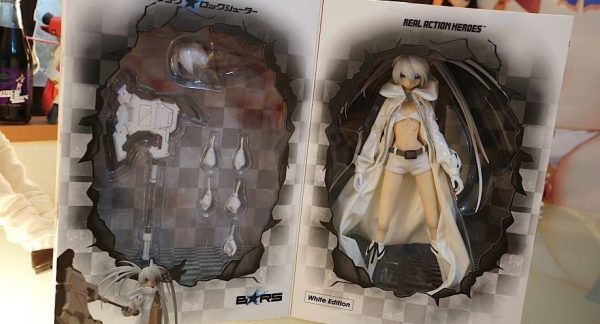 Black Rock Shooter ~ White Ver. ~ 1/6 Complete Figure