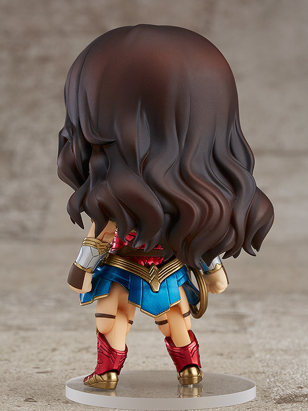 Nendoroid 818. Wonder Woman: Hero's Edition