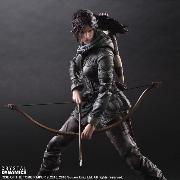 PLAY ARTS LARA CROFT RISE OF THE TOMB RAIDER / Фигурка Лары Крофт