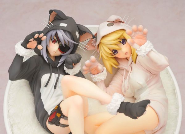 Infinite Stratos - Laura Bodewig & Charlotte Dunois Nekomimi Pajama Complete Figure 1/7