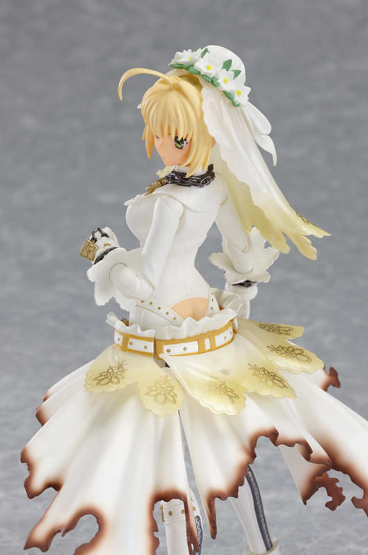 Figma SP-042. Saber Bride (Fate/stay night)