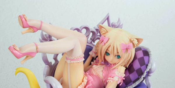 Fluffy Cat and Chair 1/8