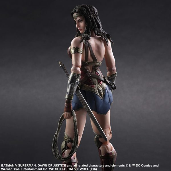 PLAY ARTS WONDER WOMAN BATMAN V SUPERMAN: DAWN OF JUSTICE / ЧУДО ЖЕНЩИНА ФИГУРКА