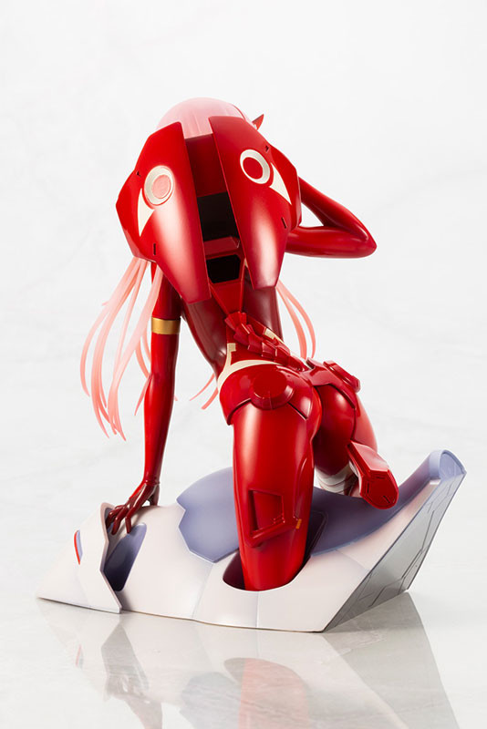 DARLING in the FRANXX - Zero Two 1/7 Complete Figure