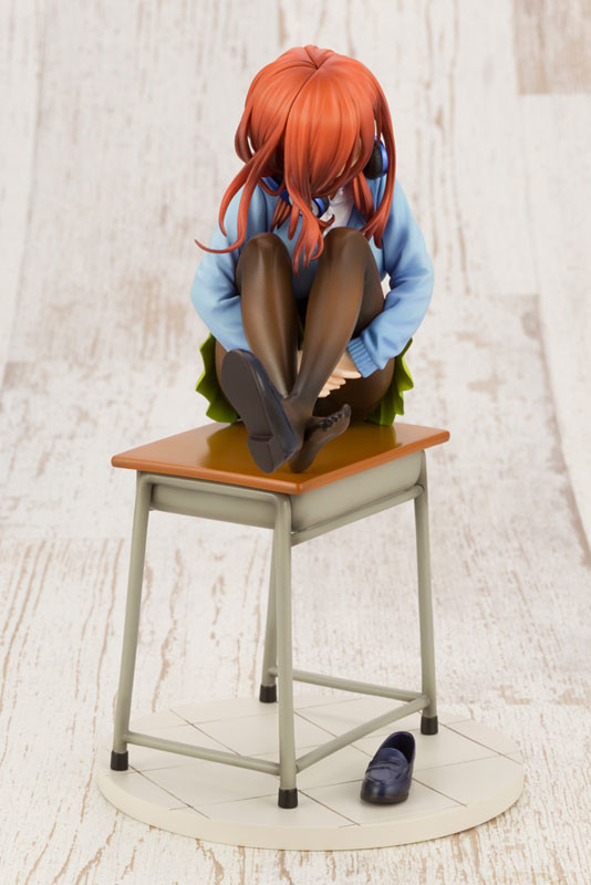 Miku Nakano - The Quintessential Quintuplets