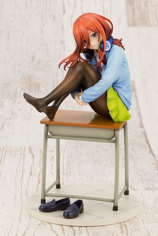 Miku Nakano - The Quintessential Quintuplets