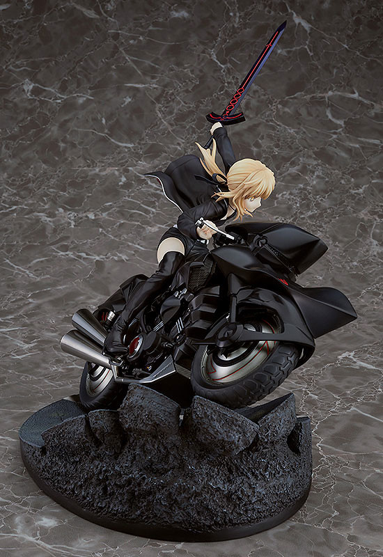 Fate/Grand Order Saber/Altria Pendragon (Alter) & Cuirassier Noir