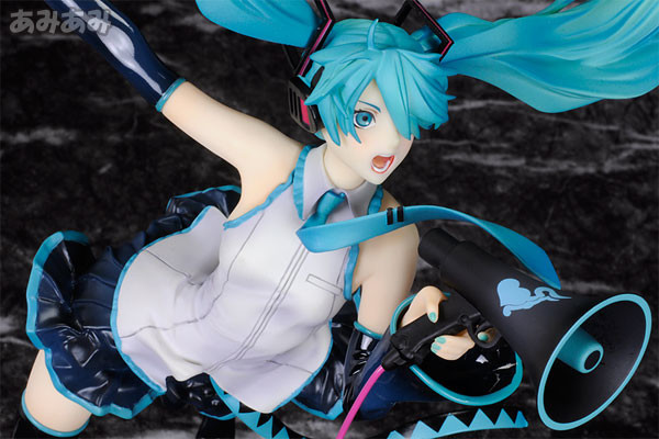 Character Vocal Series 01. Hatsune Miku Love is War ver. Vocaloid