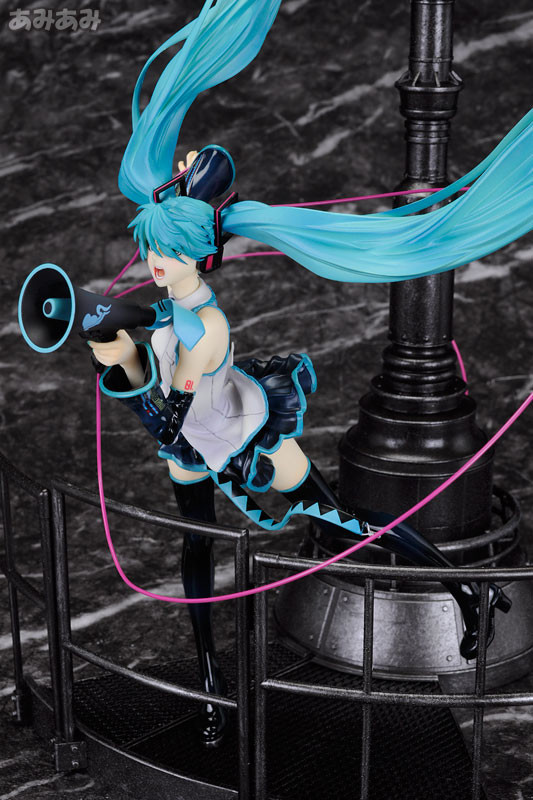 Character Vocal Series 01. Hatsune Miku Love is War ver. Vocaloid