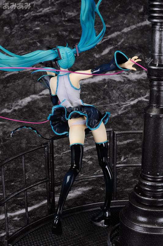 Character Vocal Series 01. Hatsune Miku Love is War ver. Vocaloid