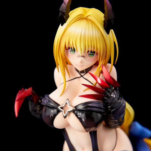 To LOVEru Darkness - Tearju Lunatique - Darkness ver. (Union Creative International Ltd)