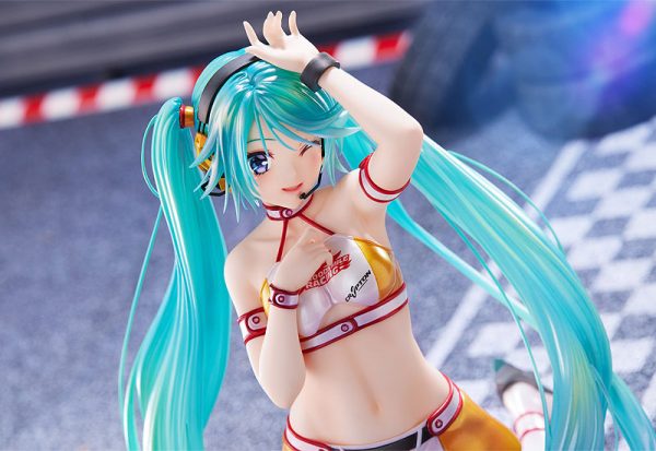 Hatsune Miku GT Project Racing Miku 2010 Ver. Art by Kentaro Yabuki 1/7