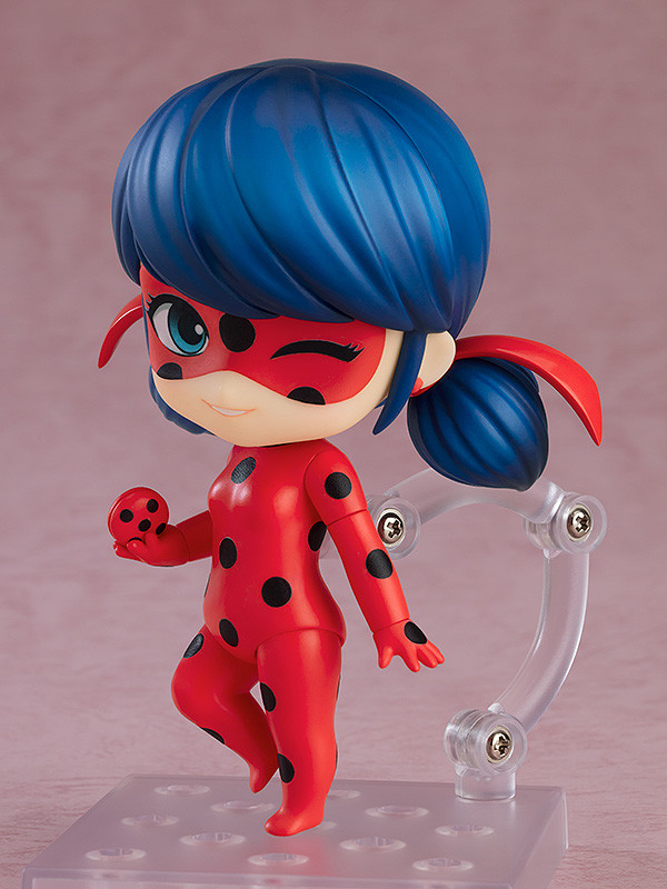 miraculous-tales-of-ladybug-cat-noir-ladybug-tikki-nendoroid-2084-2.jpg