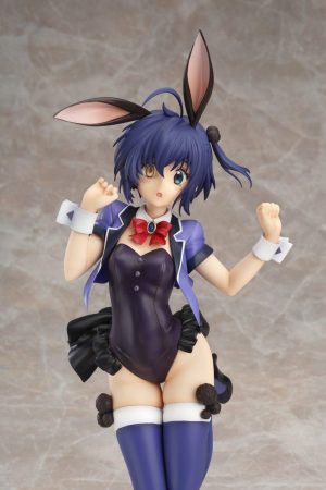 chuunibyou-demo-koi-ga-shitai-ren-takanashi-rikka-17-bunny-ver-1.jpeg