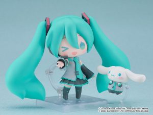 cinnamoroll-vocaloid-hatsune-miku-hatsune-miku-x-cinnamoroll-nendoroid-2306-cinnamoroll-collaboration-ver-6.jpg