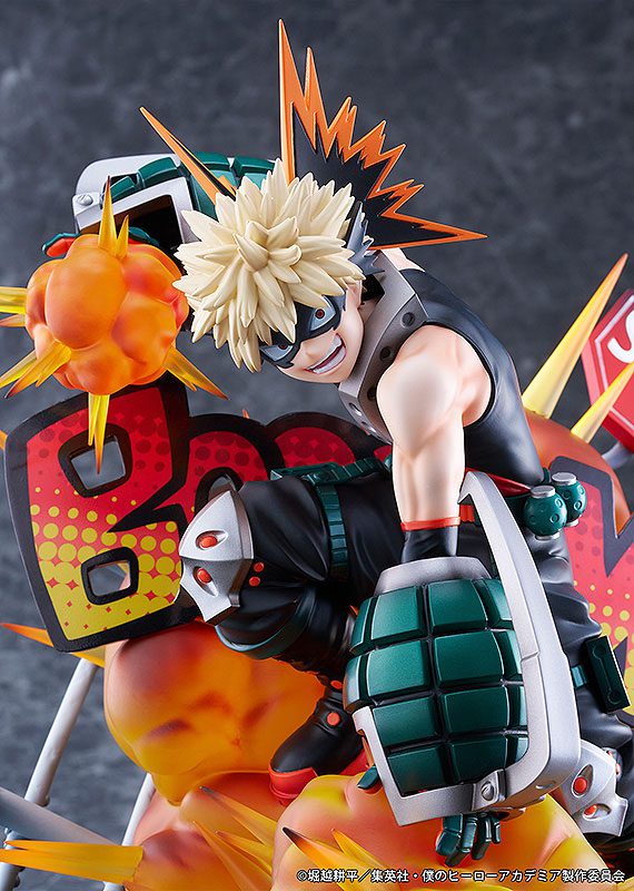 boku-no-hero-academia-bakugo-katsuki-17-great-explosion-murder-god-dynamight-ver.-proof-takara-tomy-12.jpg