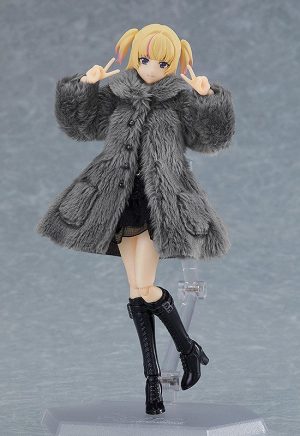 original-figma-581a-figma-styles-yuki-black-corset-dress-fur-coat-outfit-2.jpg