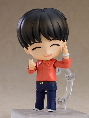 tinytan-j-hope-nendoroid-1804-2.jpg