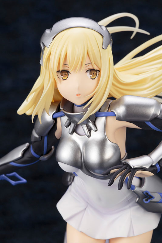 Dungeon ni Deai o Motomeru no wa Machigatteiru Darou ka Gaiden: Sword Oratoria - Ais Wallenstein - 1/7