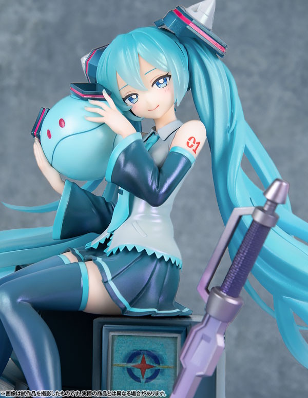 Kidou Senshi Gundam 00 - Piapro Characters - Haro - Hatsune Miku - Gundam x Miku Anniversary Special Project - Lucrea - 1/7 (MegaHouse)