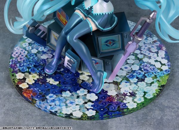 Kidou Senshi Gundam 00 - Piapro Characters - Haro - Hatsune Miku - Gundam x Miku Anniversary Special Project - Lucrea - 1/7 (MegaHouse)